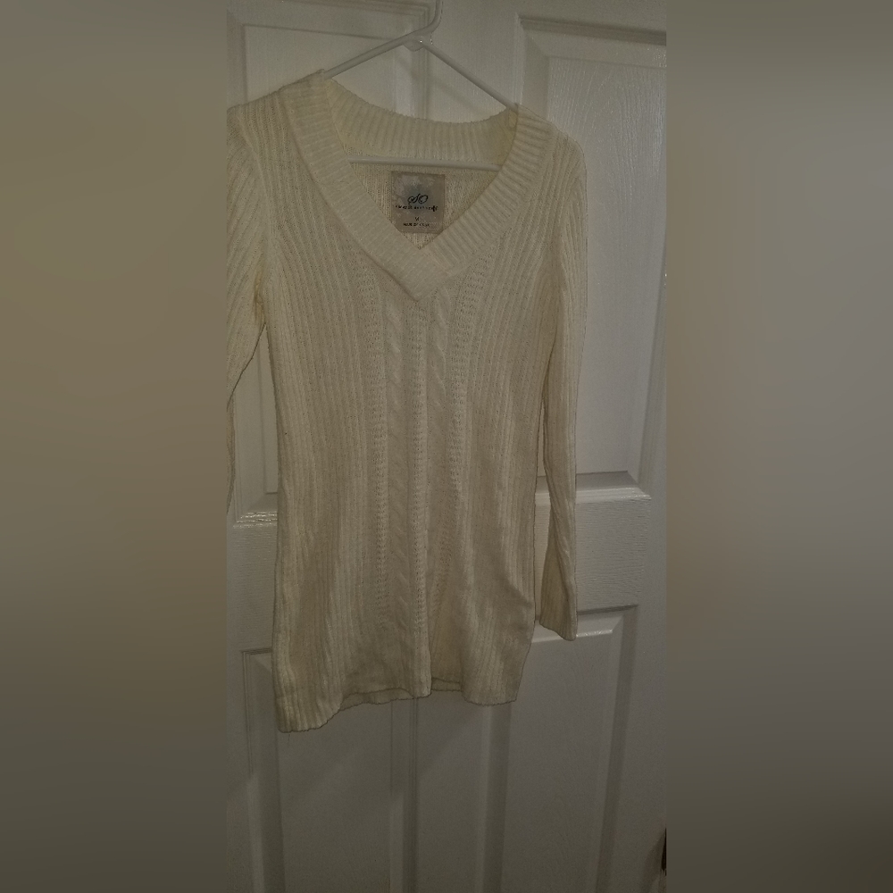 L/S V-neck Sweater